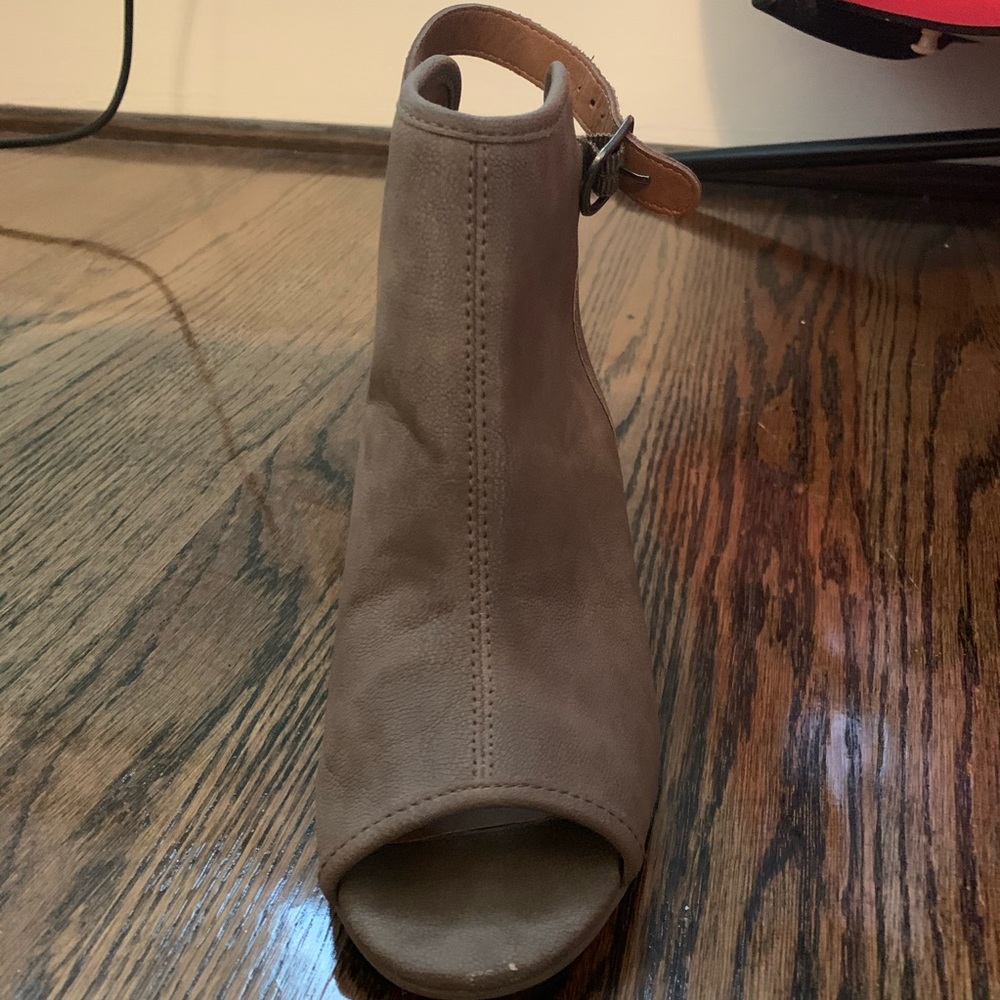 Wedges - Picture 3 of 6